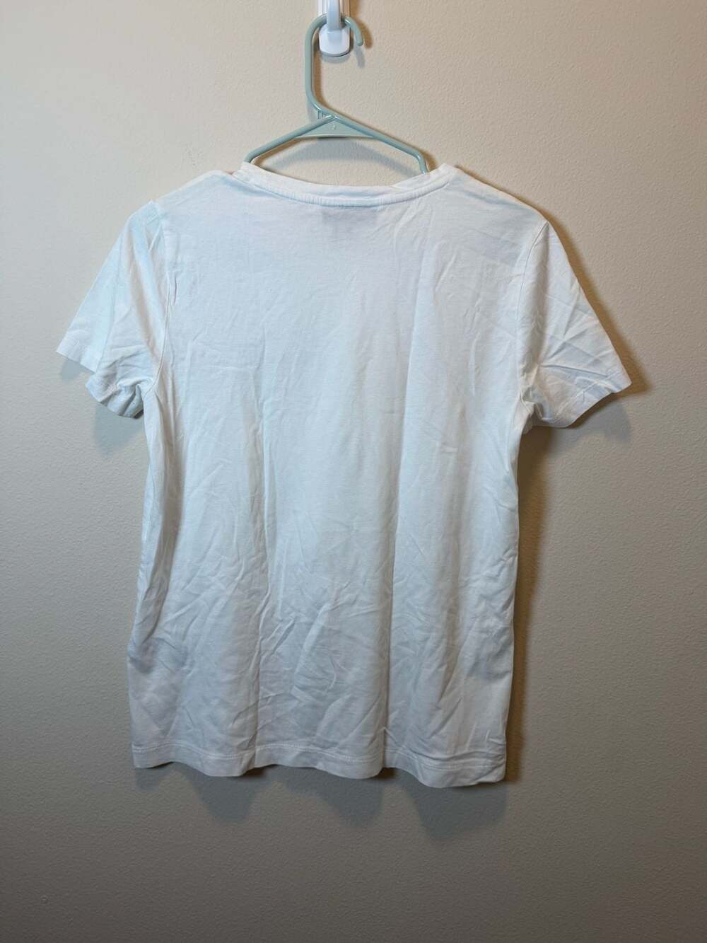 DKNY Women's White Short Sleeve T-Shirt with Rainbow Logo Size S - Picture 3 of 3